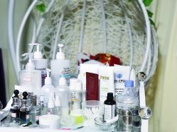 -杉惠素颜美妆皮肤管理中心