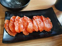 三文鱼刺身-三和屋日式海鲜锅料理(启航大厦店)