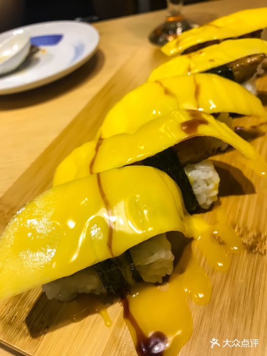 富山日式料理(世茂店)芒果鹅肝手握图片