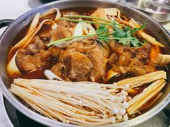 -运气牛自助酱大骨火锅(南京东路店)