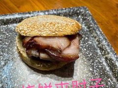 -老天桥酱肉烧饼夹肘子(天桥店)