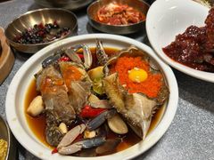 -草家酱蟹炭火烤肉店(珲春南路二店)