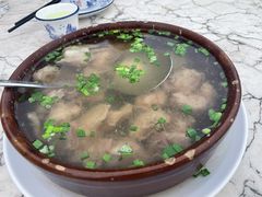 猪肉汤-鲤鱼塘农家山庄