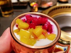 -铭牛烧肉·和牛海鲜自助(高新月牙湖店)
