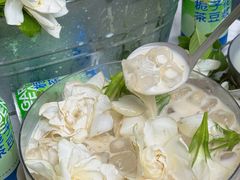 -李与白包子铺(桐梓林店)