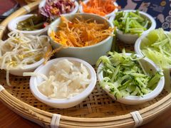 -包整·丝娃娃(甲秀楼景观店)