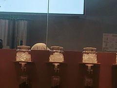 -喜茶(北京华贸购物中心店)