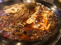 -鸿顺老铁锅美蛙鱼府(解放碑店)