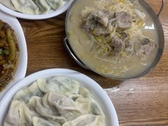 -东北四季饺子王(华山路店)