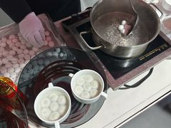 -上海星瀚奔驰4S店(红柳路店)