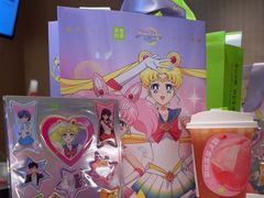 -奈雪的茶(湖滨银泰in77C区PRO店)