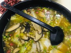 香菇肉沫粉-龙记桂林米粉(财满街店)
