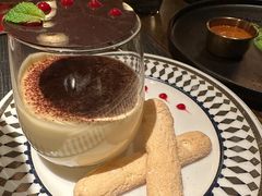 招牌提拉米苏-IL TEATRO 精品意大利餐厅