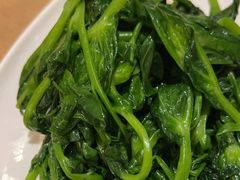-渝信川菜 · 川味家常菜(财富购物中心店)