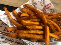 -The Habit Burger Grill 哈比特汉堡(复兴soho店)