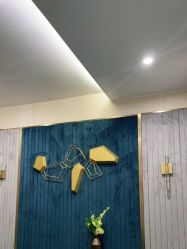 -尚艺造型.剪烫染.接发