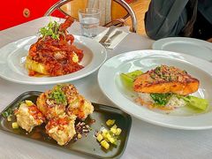 -Bully Hayes Restaurant & Bar