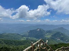 -罗田薄刀峰风景区