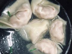 三鲜大馄饨-万寿斋(山阴路店)