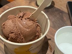 黑巧克力杏仁冰淇淋-Luneurs(幸福里店)