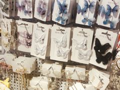 -纪念日百货(万达广场店)