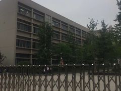 -晋元高级中学附属学校