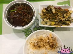 -老乡鸡(上派青年南路店)