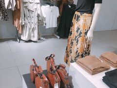 -H&M(星河城店)