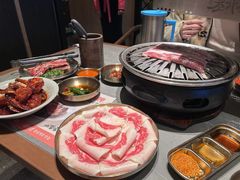-草家酱蟹炭火烤肉店(珲春南路一店)