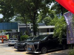 -壹伍陆连锁汽车维修美容(宝安中心区店)