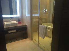 -西安大雁塔科技大学地铁站亚朵酒店