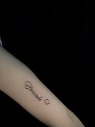 -木子·纹身店TATTOO穿孔·洗纹身