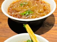 -万记麻辣烫国展总店