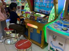 -汤姆熊欢乐世界(莘庄龙之梦店)