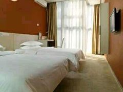 -卡罗酒店(东门晒布地铁站店)