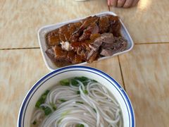 -香辉食馆(新兴路店)