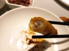 韭菜黄鱼春卷-屋里厢上海菜馆