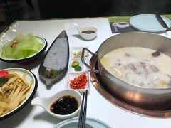 -洪氏嗨捞·猪肚鸡火锅(阳光天地店)