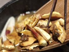 -野·大山里野生菌石锅土鸡(益田假日店)