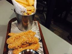 -Hooley's活利仕西餐厅(珠江新城店)