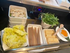 -左庭右院鲜牛肉火锅(金山万达店)
