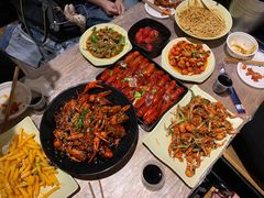 -巴厘龙虾·榜首油焖大虾(音乐学院·沿江酒馆店)