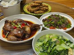 -芦茨金富饭庄·25年老字号·专做稻草鸡