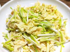 鸡蛋炒蒜黄-生活本该如此北京小馆(周庄嘉园店)