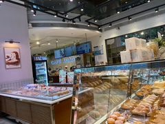 面包甜点陈列柜-巴黎贝甜(常德路店)