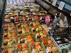 -胖东来生活广场(健康路店)