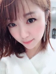 -逸日式美甲美睫工作室