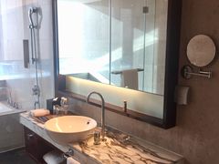 -上海龙之梦万丽酒店