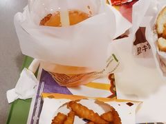 -麦当劳(汉口火车站候车室店)