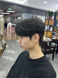 -藤野造型·烫·染发型设计店